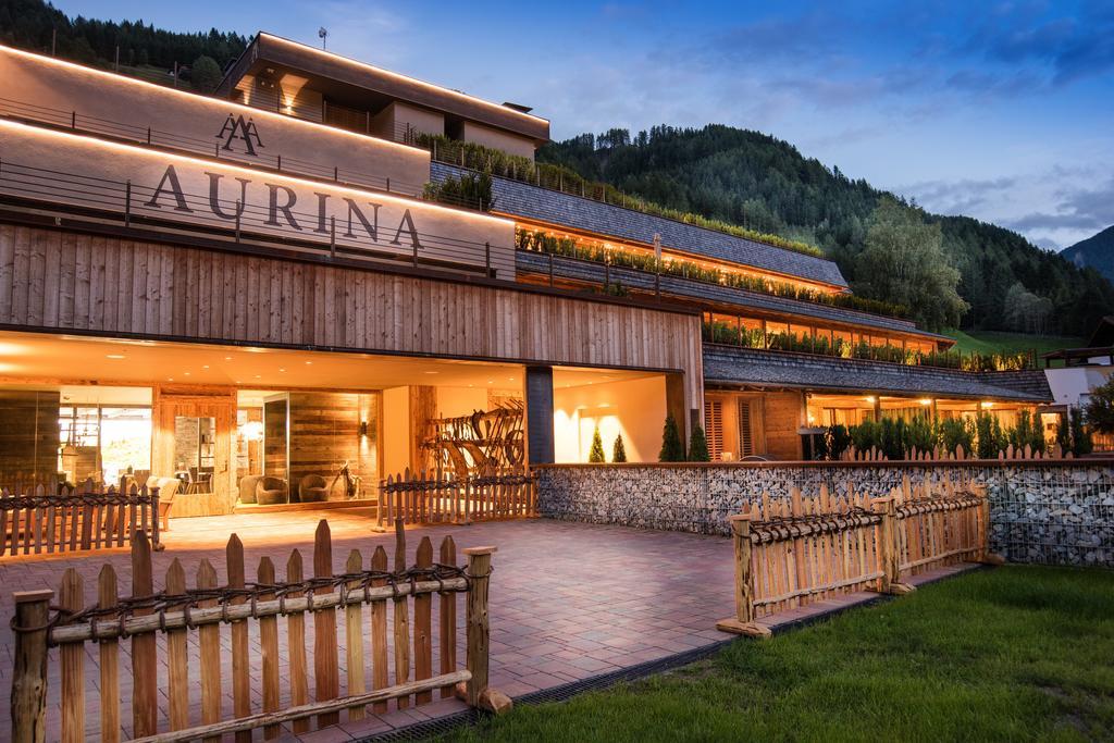 Aurina Lodges Lutago Extérieur photo