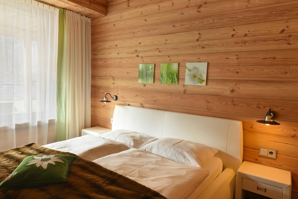 Aurina Lodges Lutago Extérieur photo